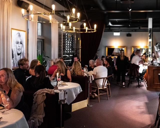 Ahlgrens Hotell Bed & Breakfast Gavle Bagian luar foto